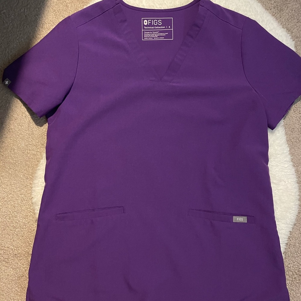 FIGS ultraviolet Casma Three pocket Shirt